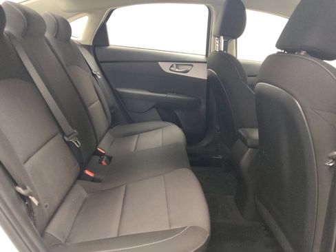 Used 2022 Kia Forte LXS FWD image 19