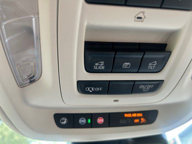 Used 2023 Buick Envision Avenir AWD/4WD image 24