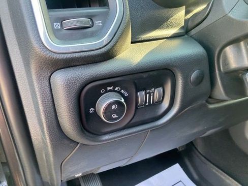 Used 2020 RAM 2500 Laramie w/ Night Edition AWD/4WD image 15