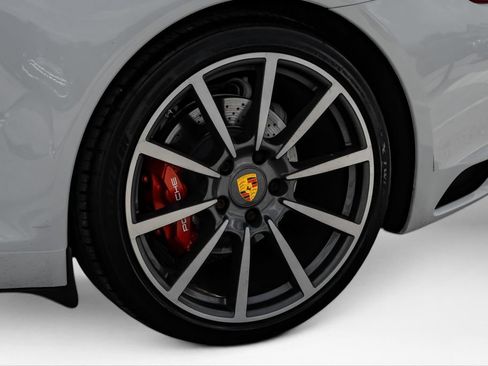 Used 2018 Porsche 911 Carrera RWD image 44