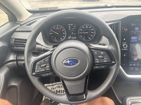Used 2024 Subaru Crosstrek 2.0i Premium AWD/4WD image 17