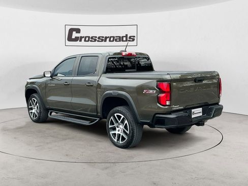 Used 2023 Chevrolet Colorado Z71 w/ Z71 Convenience Package 2 image 3