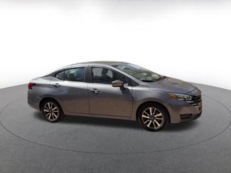 Used 2025 Nissan Versa SV video 2