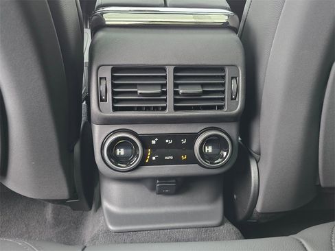 New 2026 Land Rover Range Rover Velar Dynamic SE image 27