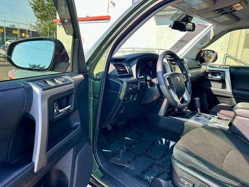 Certified 2021 Toyota 4Runner Trail Special Edition AWD/4WD image 9