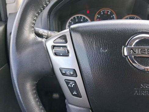 Used 2015 Nissan Armada SV image 11