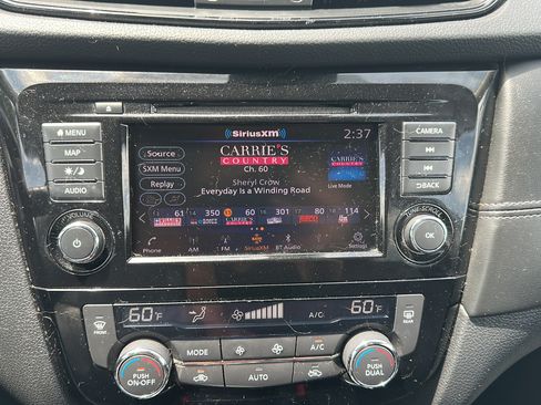 Used 2020 Nissan Rogue SL w/ Premium Package FWD image 11