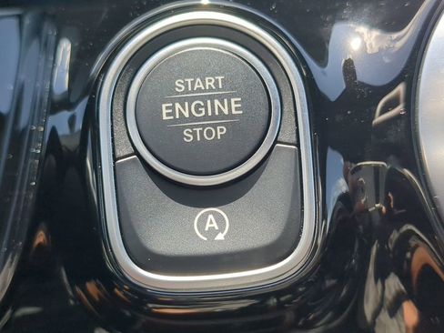 Certified 2025 Mercedes-Benz GLA 250 image 14