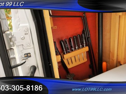 Used 2012 Ford E-350 and Econoline 350 XLT image 23