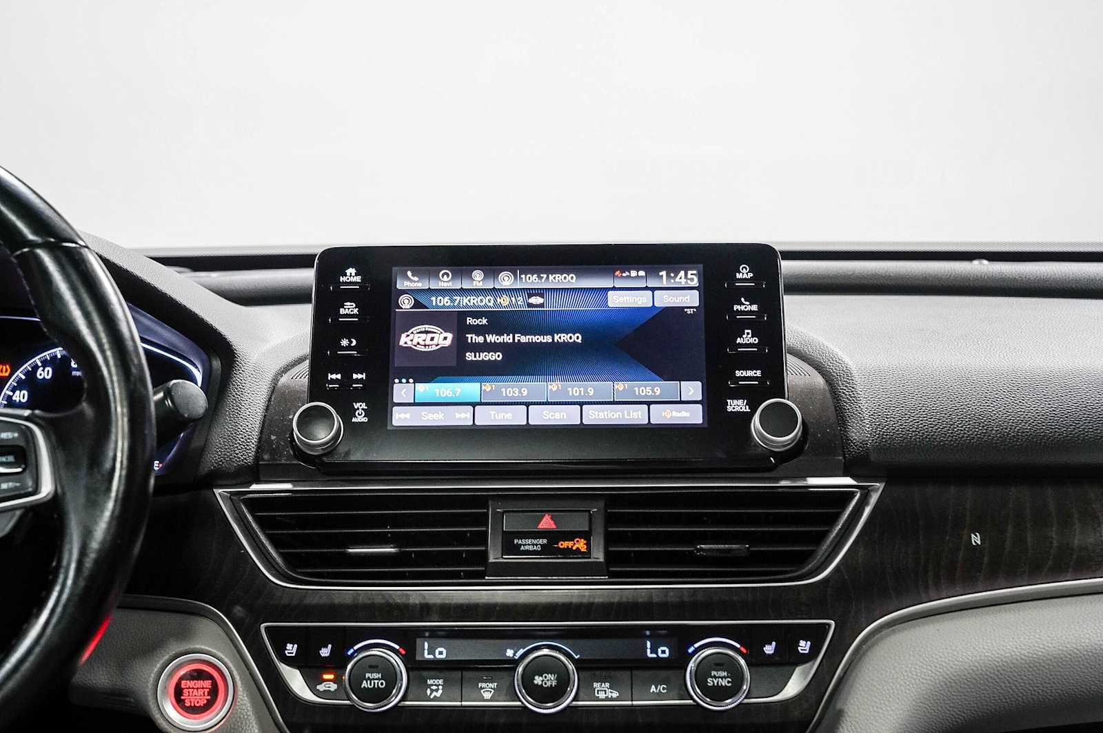 Used 2018 Honda Accord Touring image 14