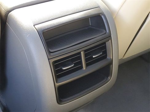 Certified 2023 Cadillac XT5 Premium Luxury image 30