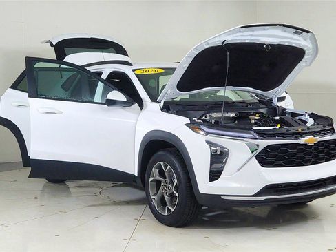 New 2026 Chevrolet Trax LT image 9