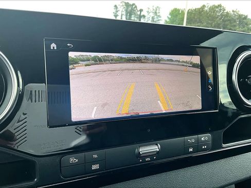 Used 2025 Mercedes-Benz Sprinter 2500 image 29
