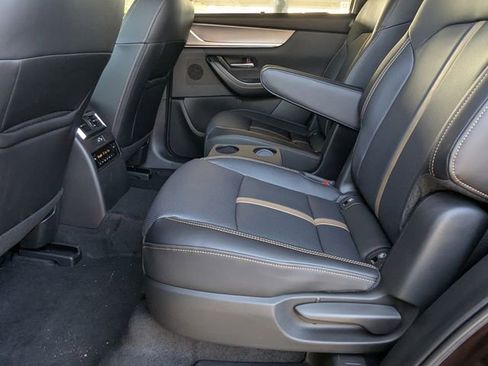 Used 2025 MAZDA CX-90 3.3 Turbo w/ Premium Plus Pkg image 11