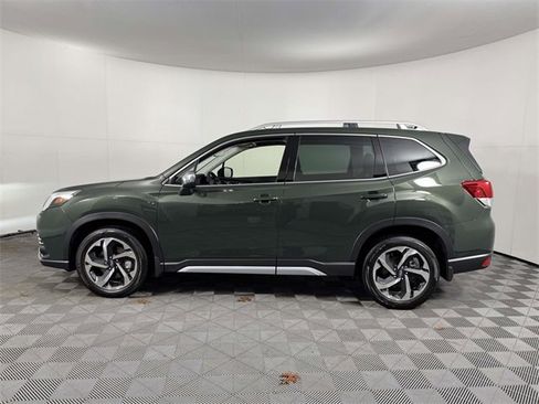 Used 2023 Subaru Forester Touring w/ Popular Package #2 image 11