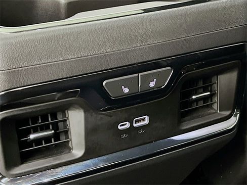 Used 2023 GMC Sierra 1500 AT4 w/ AT4 Premium Package image 27