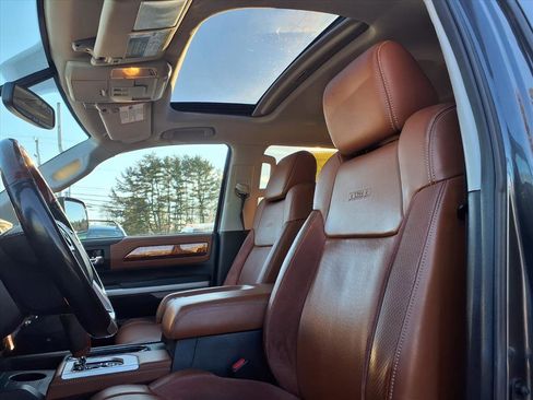 Used 2016 Toyota Tundra image 7