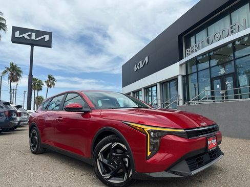 New 2026 Kia K4 EX FWD image 1
