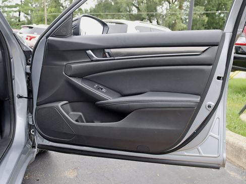 Used 2022 Honda Accord Sport image 30