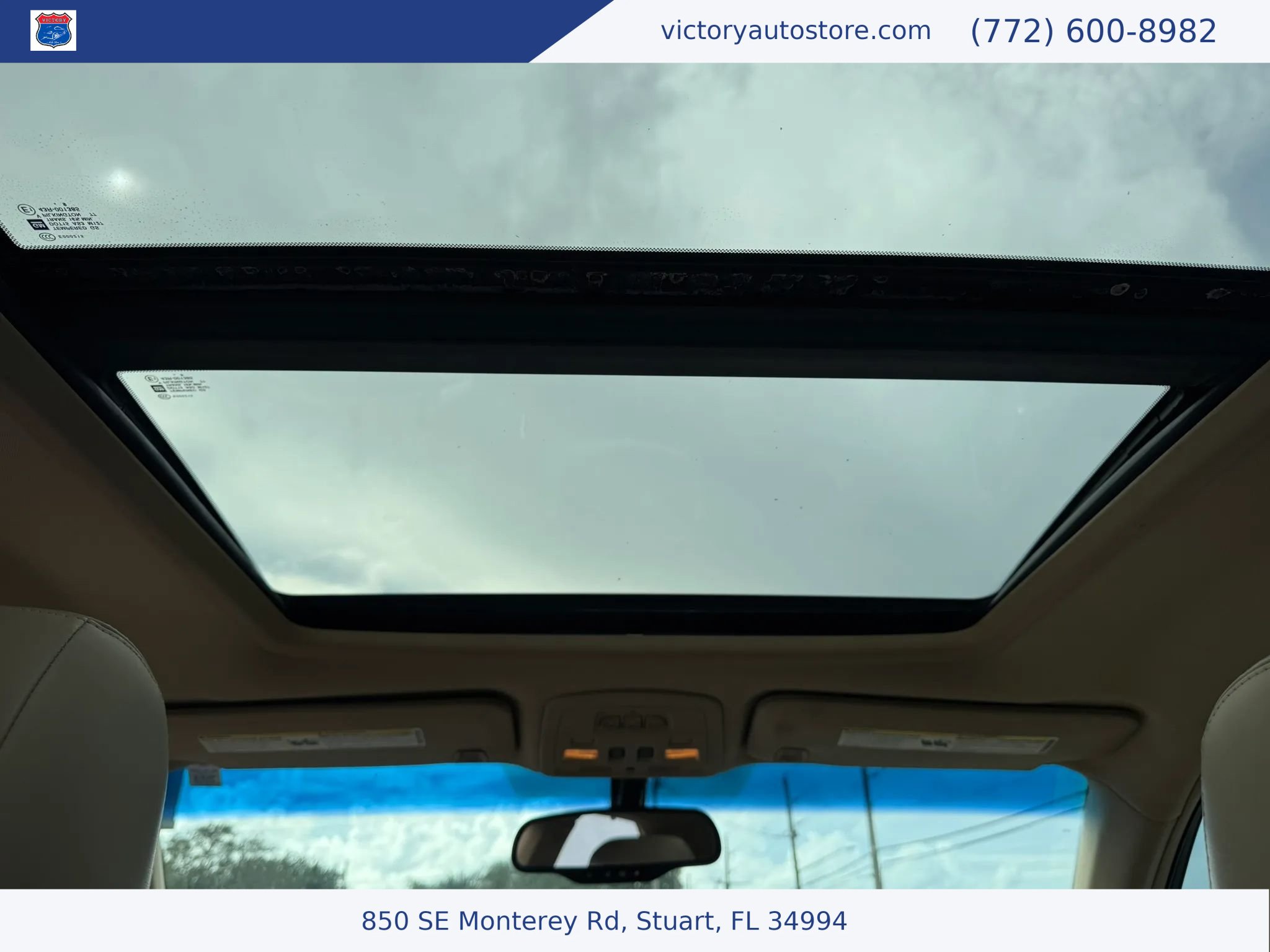 Used 2010 Cadillac CTS Luxury RWD image 16