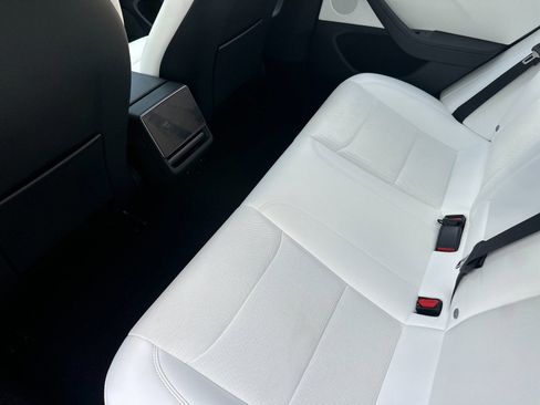 Used 2025 Tesla Model 3 Long Range RWD image 12