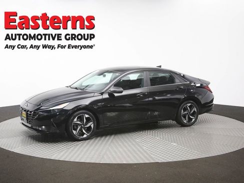 Used 2021 Hyundai Elantra SEL w/ Convenience + Premium Package FWD image 59