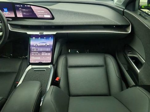 Used 2025 Lucid Air Pure RWD image 37