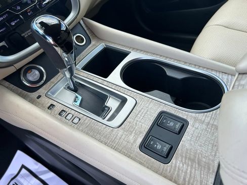 Certified 2024 Nissan Murano SL FWD image 29