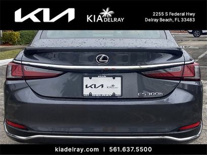 Used 2023 Lexus ES 300h w/ Premium Package