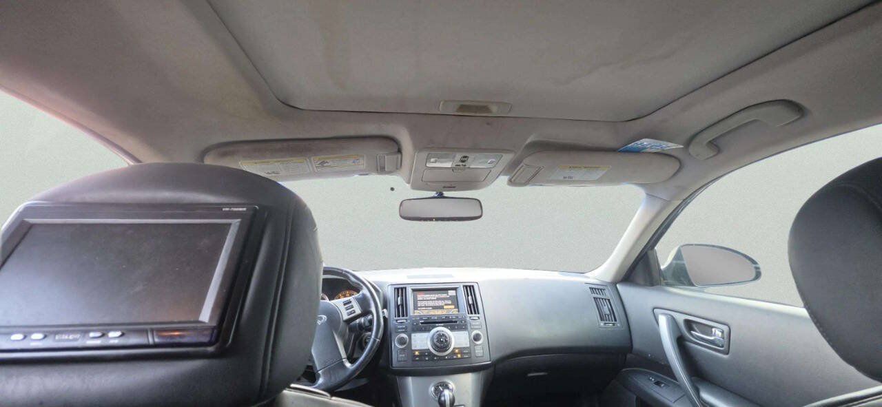 Used 2008 INFINITI FX35 AWD w/ Technology Pkg image 9