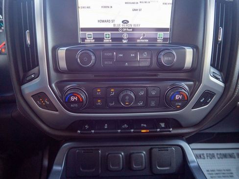 Used 2017 GMC Sierra 3500 SLT w/ Duramax Plus Package AWD/4WD image 27