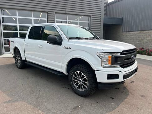 Used 2019 Ford F150 XLT w/ Equipment Group 302A Luxury AWD/4WD image 3