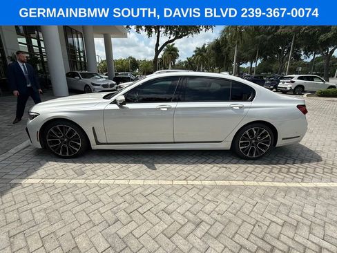 Used 2021 BMW 740i w/ M Sport Package RWD image 3