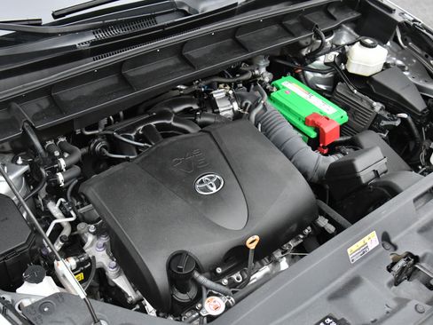 Used 2022 Toyota Highlander XSE image 48