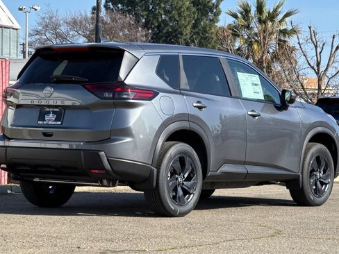 New 2026 Nissan Rogue SV FWD image 5