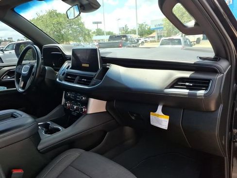 Used 2023 GMC Yukon SLE RWD image 17