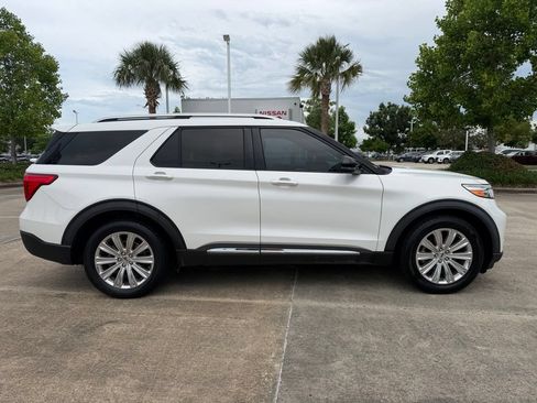 Used 2020 Ford Explorer Limited RWD image 6