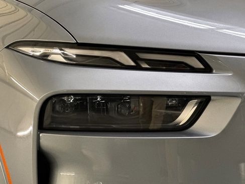 Used 2023 BMW X7 xDrive40i w/ Premium Package image 10