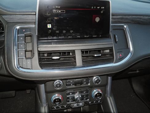 Used 2022 GMC Yukon SLT w/ SLT Premium Package image 15