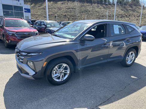 Used 2025 Hyundai Tucson SE image 21