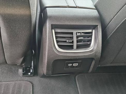 Used 2025 Chevrolet Blazer LT AWD/4WD image 17