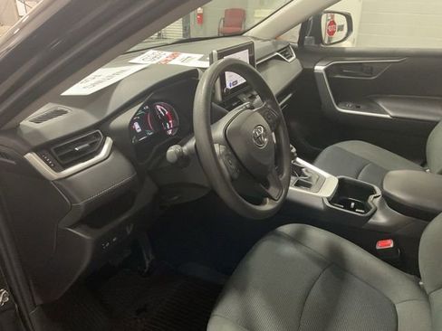 Used 2024 Toyota RAV4 LE image 9