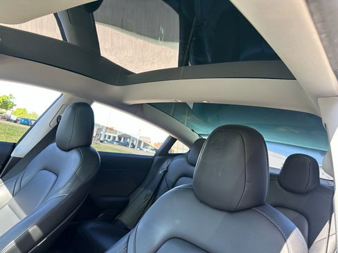 Used 2021 Tesla Model 3 Long Range AWD/4WD image 16