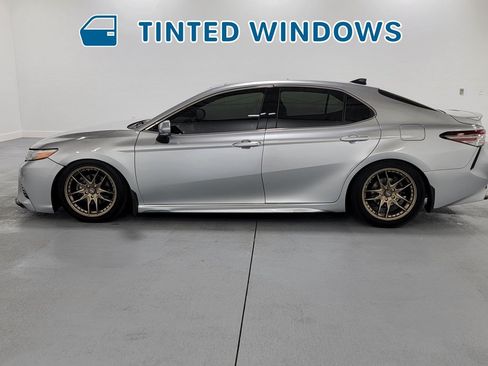 Used 2018 Toyota Camry XSE FWD image 5