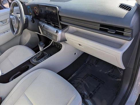 Used 2024 Hyundai Kona SEL FWD image 20