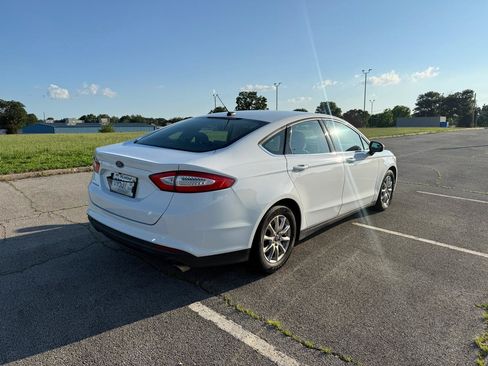 Used 2016 Ford Fusion S FWD image 5