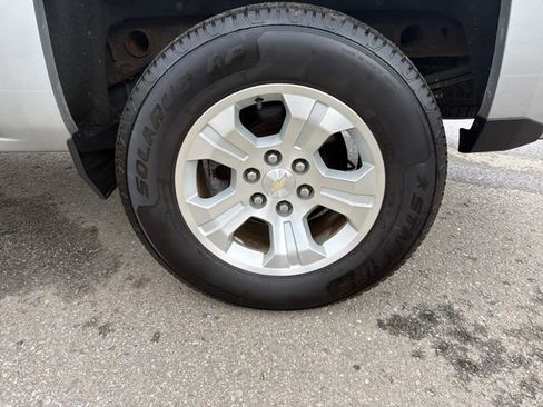 Used 2017 Chevrolet Silverado 1500 LT w/ All Star Edition image 30