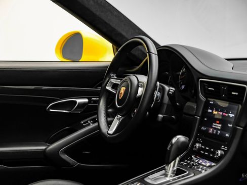Used 2018 Porsche 911 Turbo S image 57