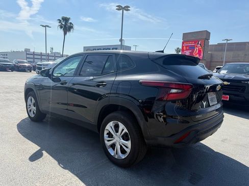 Used 2024 Chevrolet Trax LS image 6