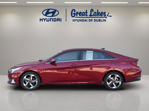 Used 2023 Hyundai Elantra Limited image 2